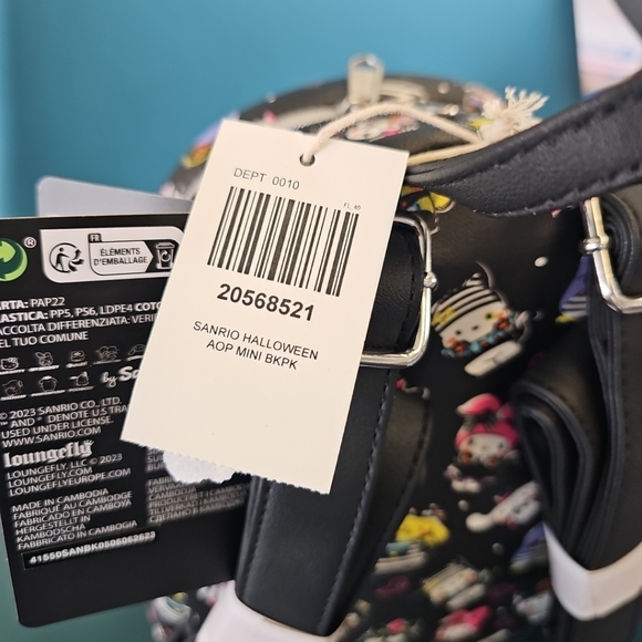 NWT Hello Kitty & Friends Halloween Loungefly Mini Backpack Bag Purse - Picture 11 of 11
